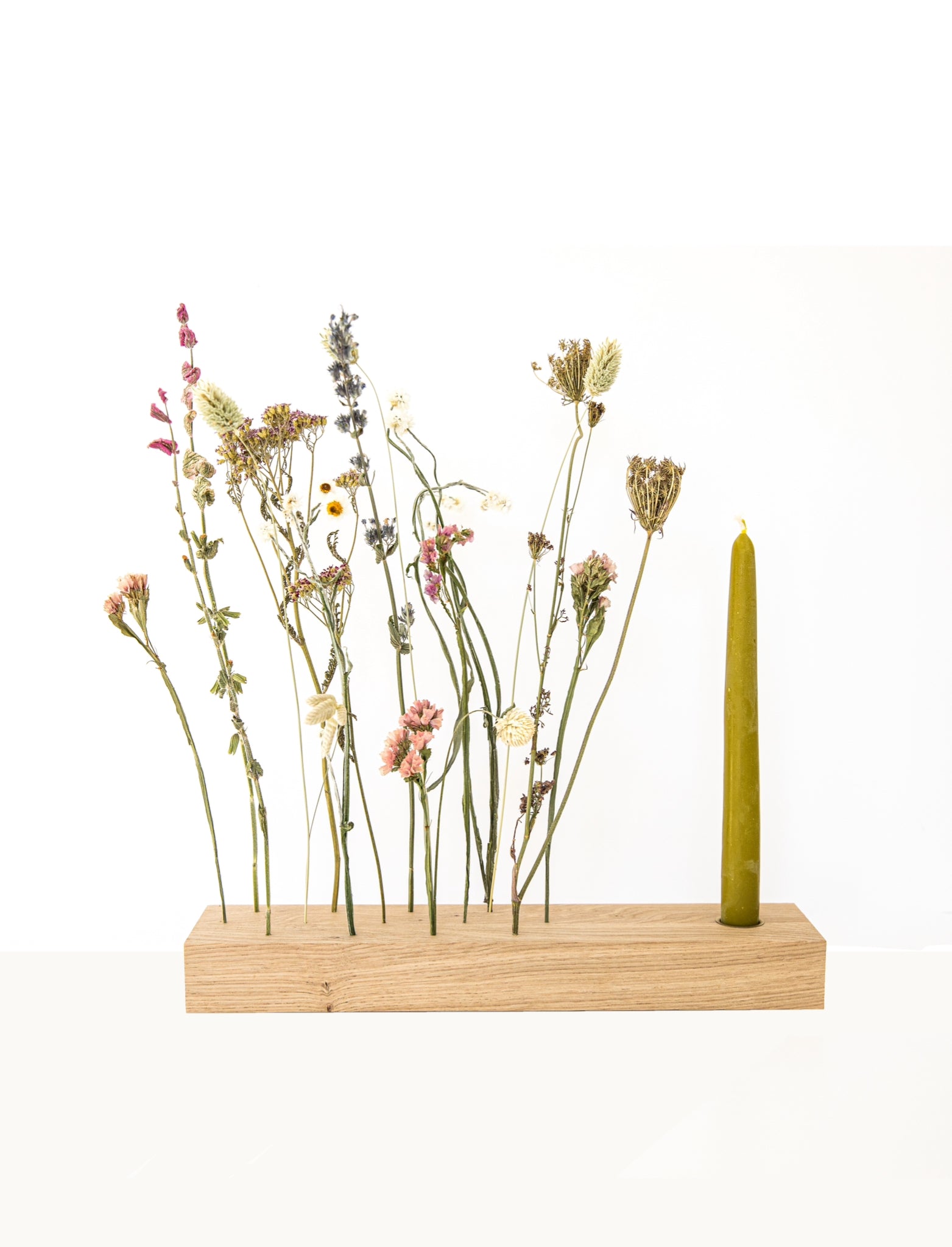 Oak Stem Holder with Beeswax Candles & Dried Flowers Gift Set