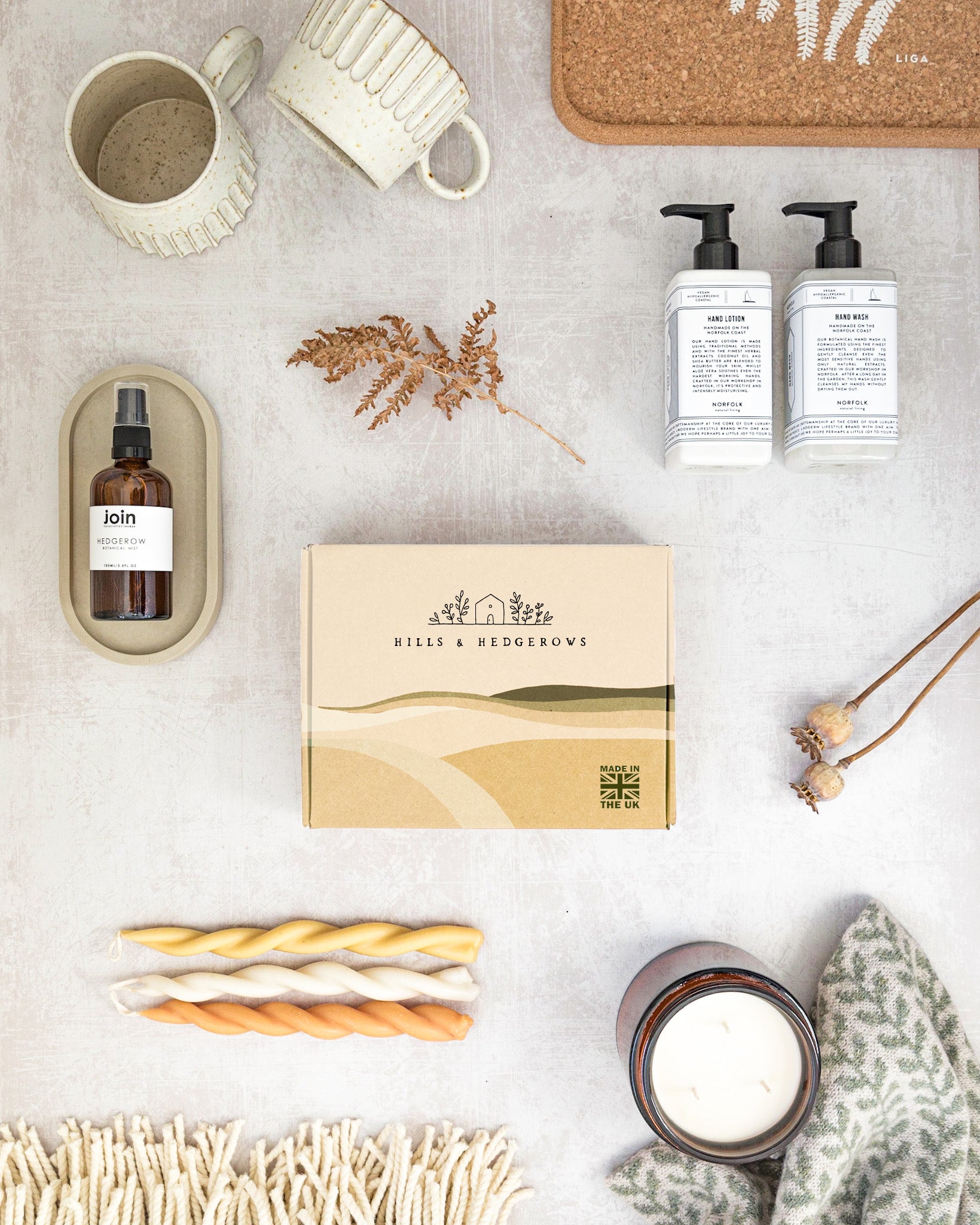 Discover our curated "Shop the Look" collection, featuring sustainable, handcrafted homewares. Find nature-inspired, botanical-themed decor and high-quality, eco-friendly accessories.