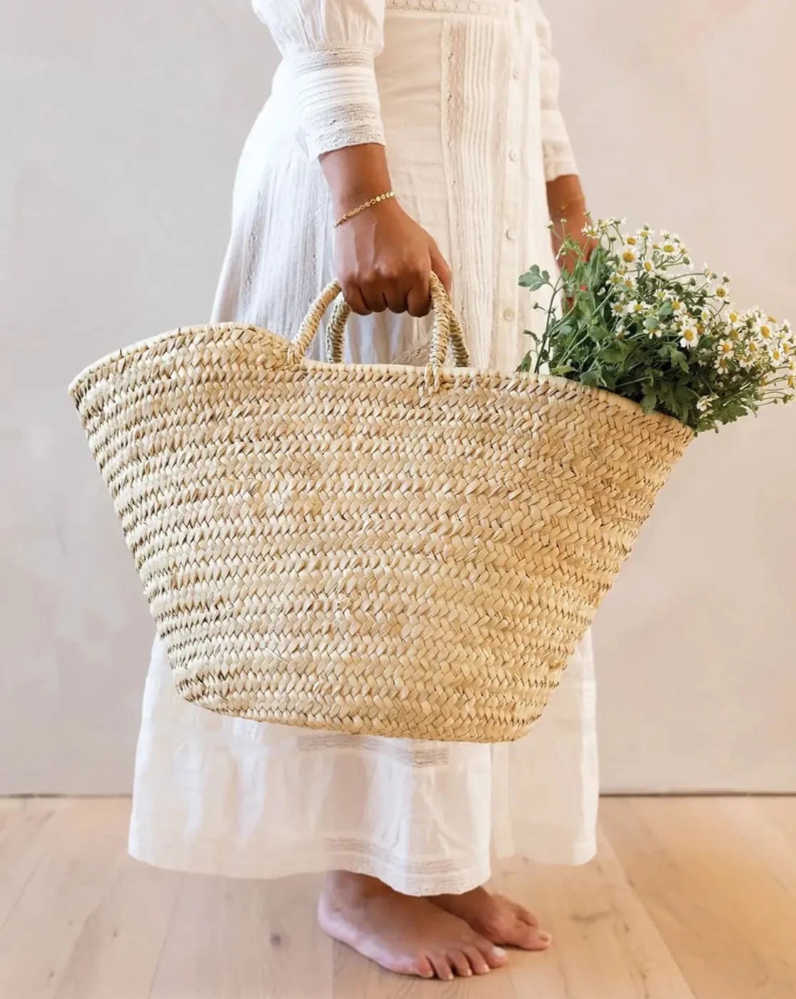Straw basket tote shop