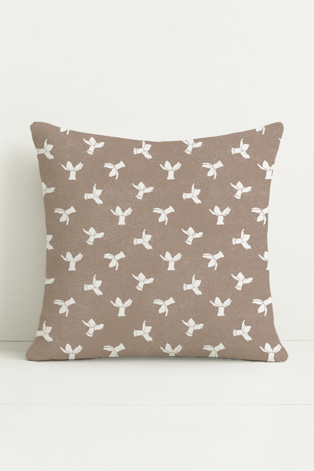 Daffodil Drift – Clay Botanical Cushion in Cotton-Linen