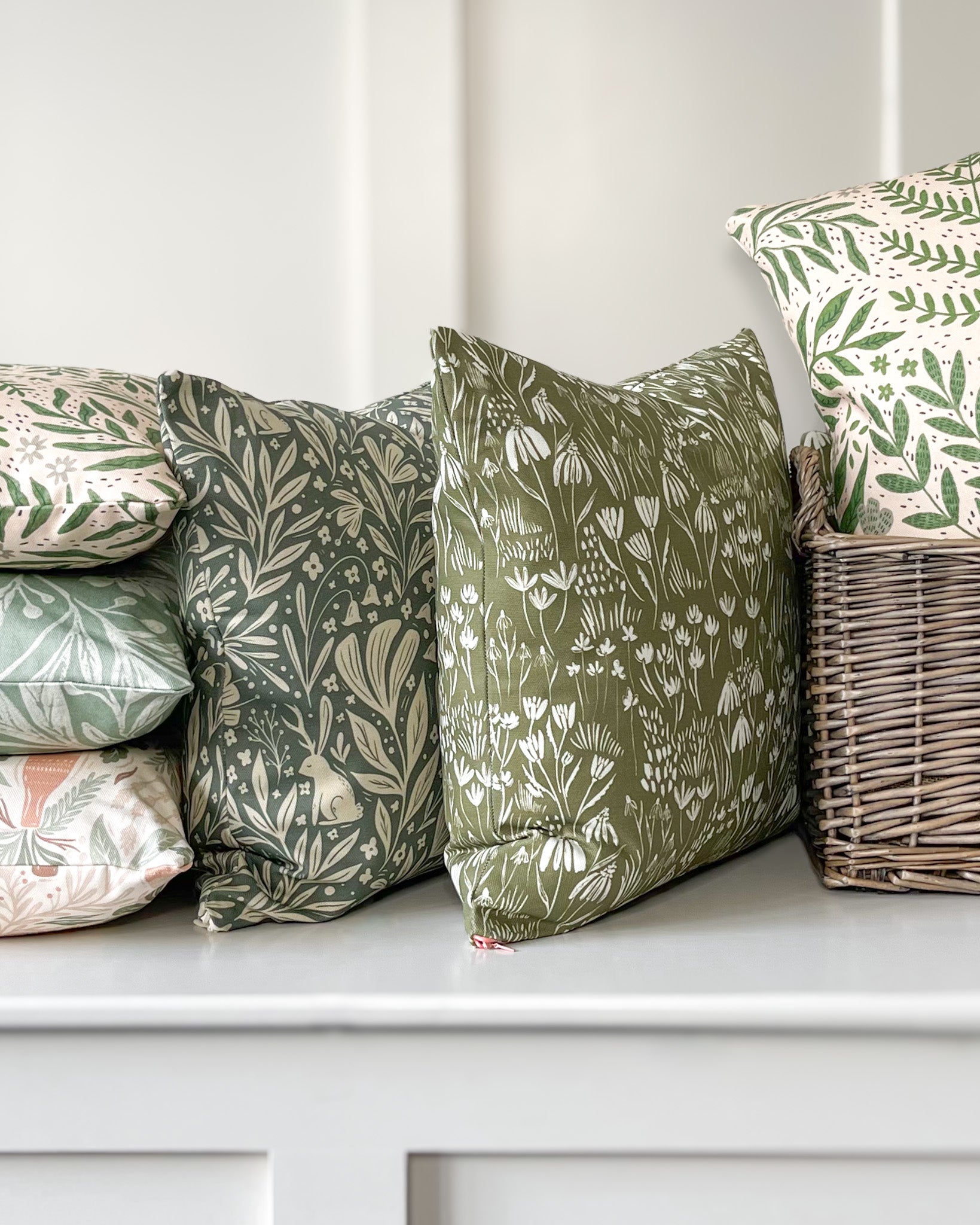 Green patterned cushions outlet